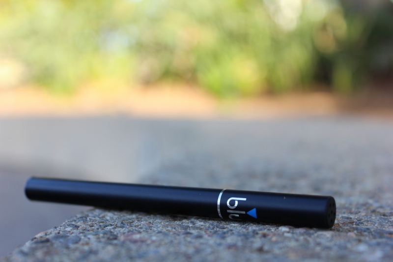 vente-VILLENEUVE LOUBET-min_e_cigarette_vaping_blu_cigs_blu_electronic_cigarette_tobacco_cigarette_smoke-637061